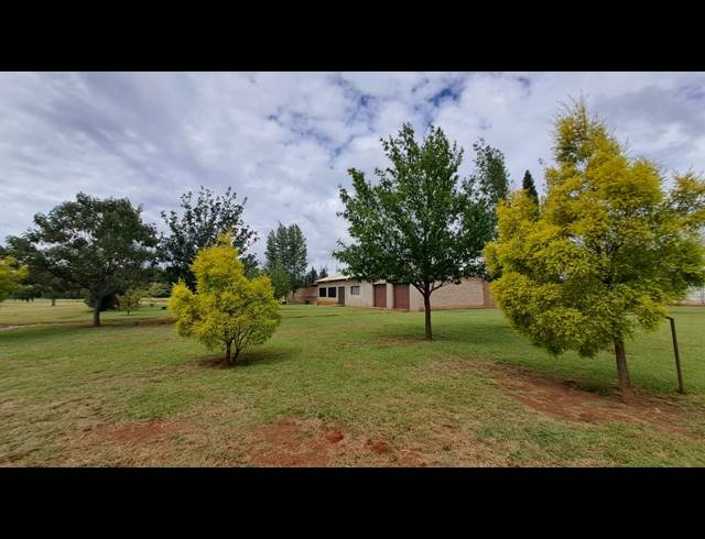 2HA SMALLHOLDING FOR SALE IN VAN DER MERWES KROON